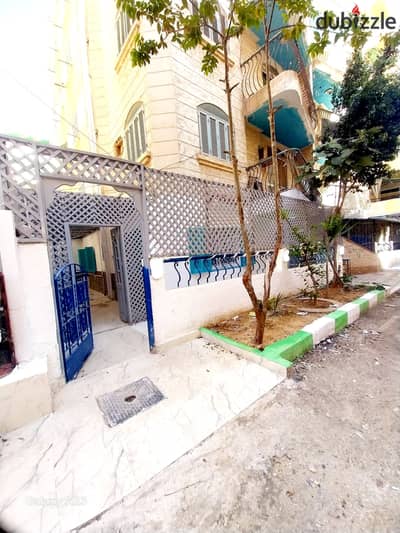 شقه ارضي للبيع في العجمي شاطئ النخيل بجوار الخدمات تصلح للسكن والاستثمار الجيد