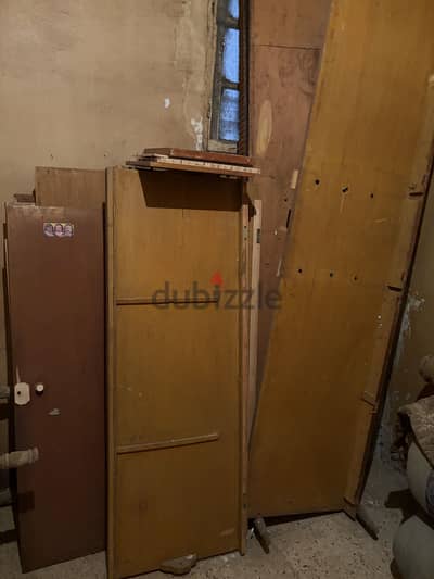 بوفيه ودولاب كبير