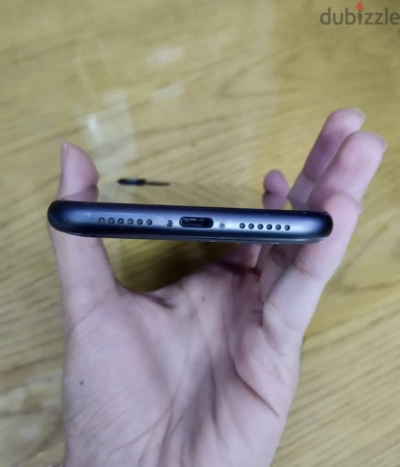 iPhone 11 2