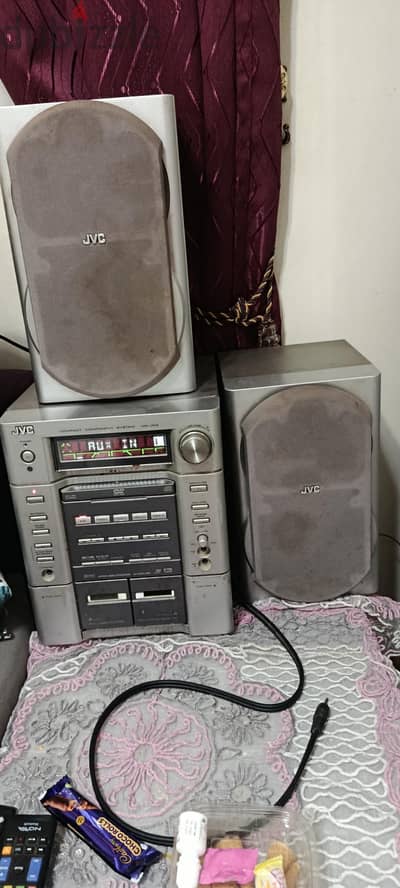 هاف فاى JVC بحالة ممتازة