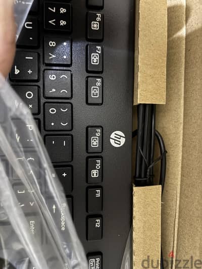 كيبورد HP slim USB عربي و اكواد اصليه زيرو متبرشم لم يستخدم بالكرتونه
