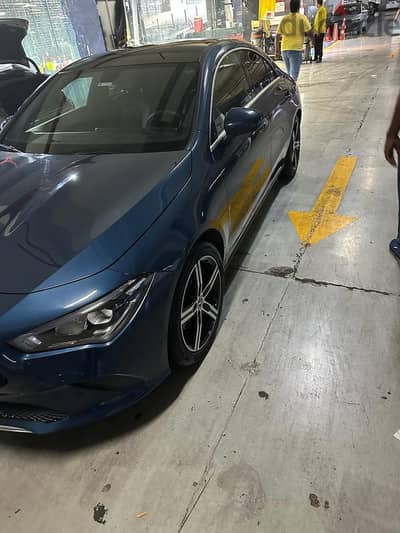 Mercedes-Benz CLA 200 2022