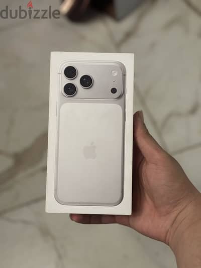 آبل - آيفون 17 برو ماكس