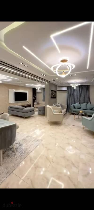 شقه مفروشه مودرن ب حدائق الاهرام