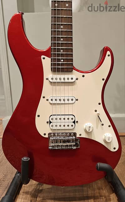 Excellent - Yamaha EG112C HSS - Candy Red (limited offer)