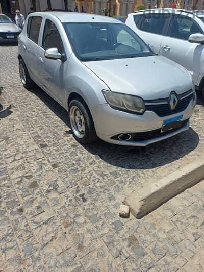 Renault Sandero 2017