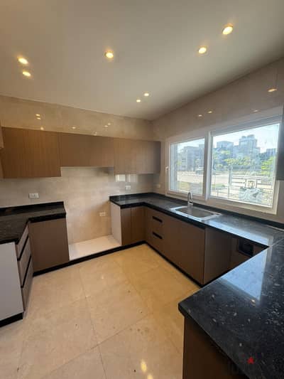 First Residence Townhouse for Rent – Kayan Grand Heights October AC’S