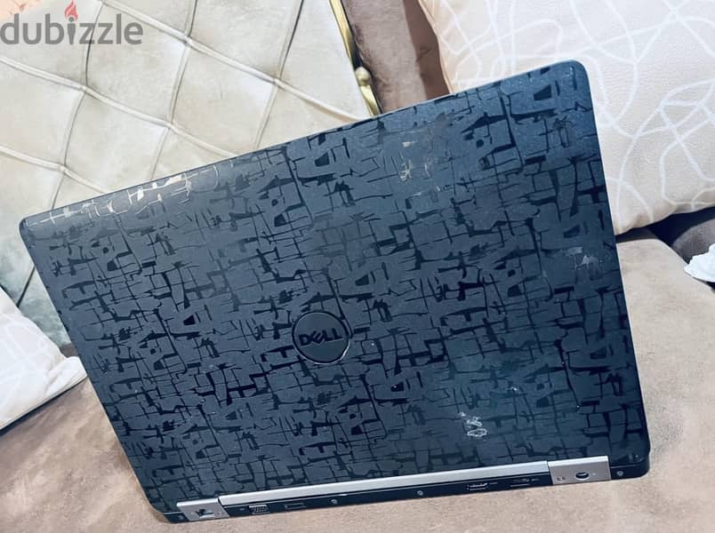 Dell Latitude E5570 2