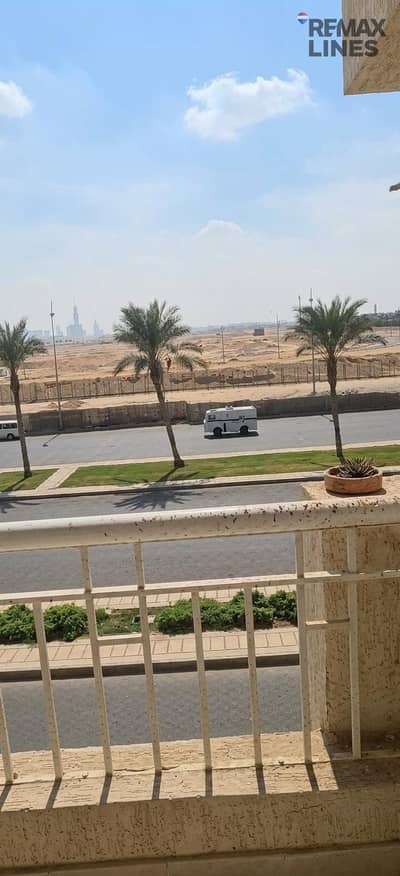 78 meters for sale in Madinaty b12 with a direct view of the craft and the east at a commercial price