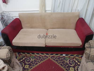 انتريه مودرن  خشب زان احمر  للبيع حالتها ٩٥٪