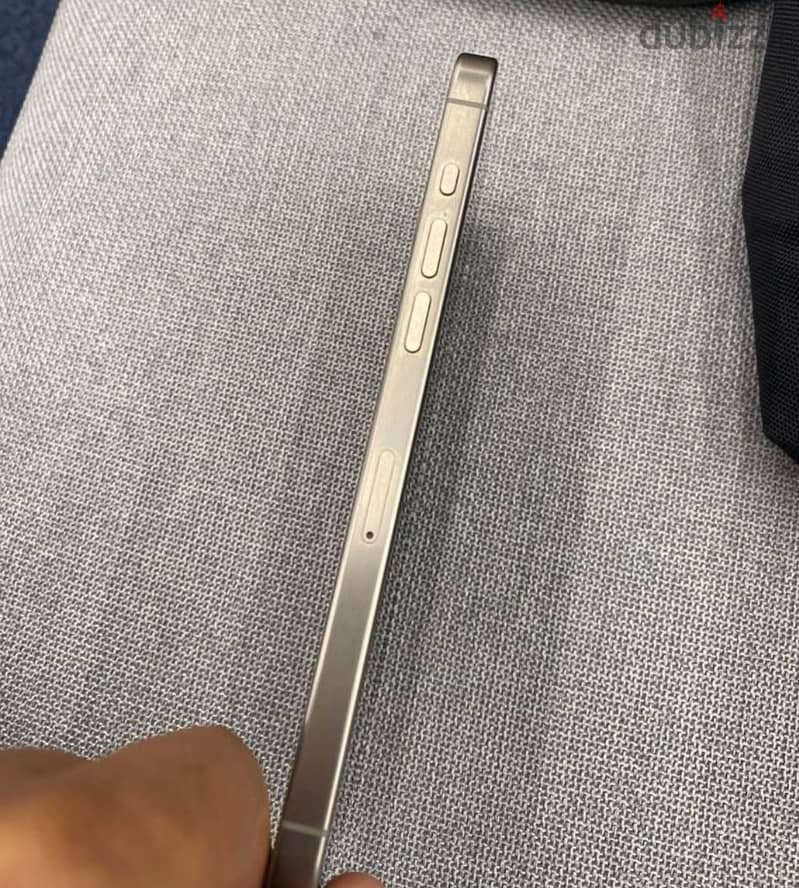 iPhone 15 Pro Max 256GB - آيفون 15 برو ماكس بحالة ممتازة للبيع 2