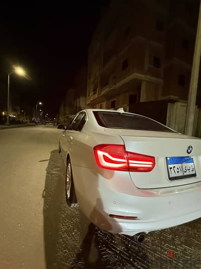BMW 318 2016