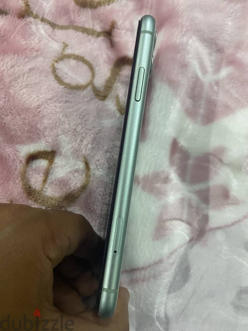 Apple - iPhone 11 2
