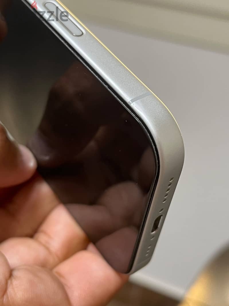 Apple - iPhone 17 5