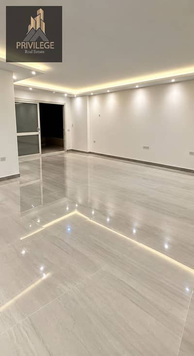Apartment for rent in Compound Tijaan 1 Zahraa Al-Maadi - a vital and upscale location where the highest levels of tranquility, security, and privacy are offered.