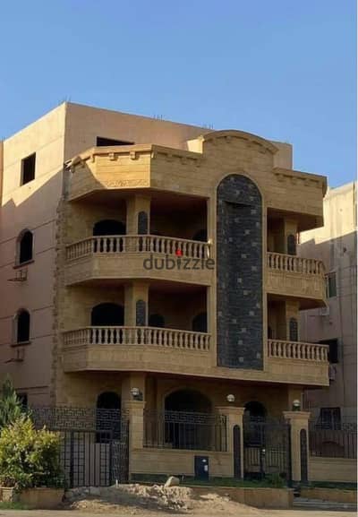 فيلا للبيع البنفسج فيلا 633 متر الارض علي حديقه الدور شقتين