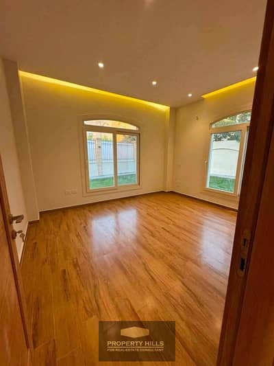 Get a finished 3-room apartment with a landscape view in Stoda next to Wadi Degla Club and the airport