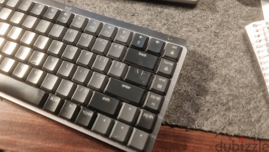 Logitech MX Mechanical Mini Wireless Keyboard - Graphite, US English 1