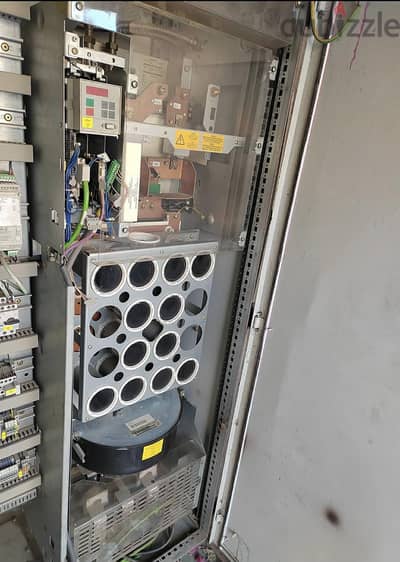 درايف Siemens SIMOVERT MC 6SE7033-2TG50-1AA1-Z Inverter DC