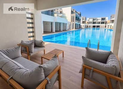 in Prime phase | Pool level | with open terrace