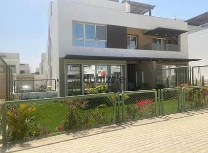 Twin house ready to move for sale next to the crown palm hills