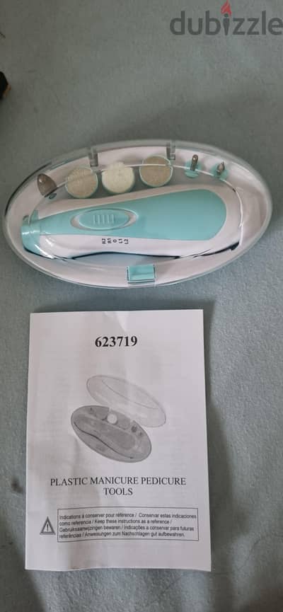 VSL Essentiels Manicure / Pedicure Set (Set de Manucure / Pédicure),