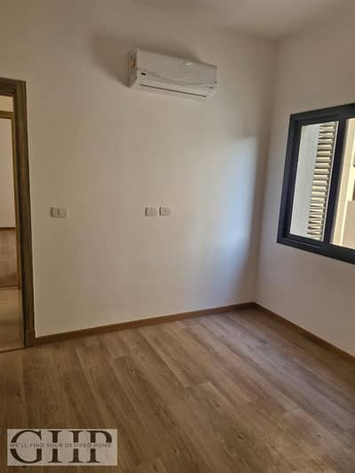 The Best Price Fully Finished with ACs Apartment for sale maintenance Included Al Marasem- Fifth squar