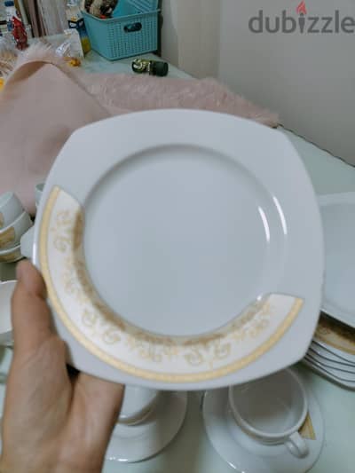 نص طقم صيني