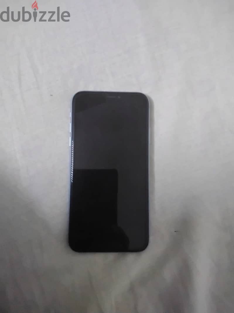 Apple - iPhone XR 3