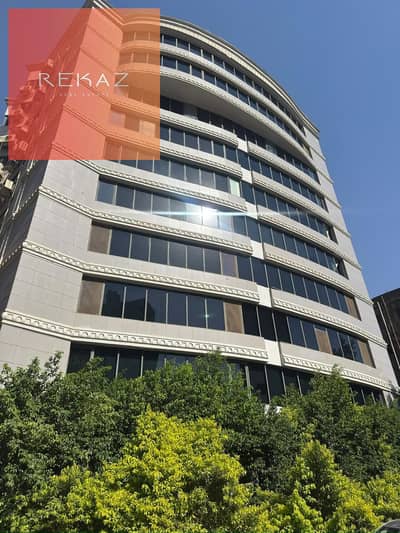 Administrative Building on Corniche El Nile - Maadi -Area: 900 sqm
