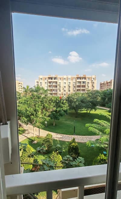 For rent furnished at the best price compared to the price in front of services and the mosque directly B7