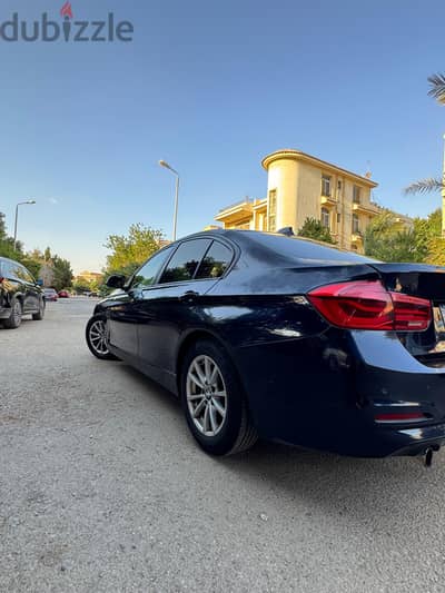 BMW 318 2018