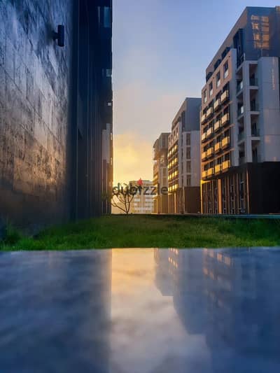 Apartment with garden for sale, immediate handover, in the New Administrative Capital in the R7 area. Apartment with garden for sale, immediate handover, in the New Administrative Capital in the R7 area.