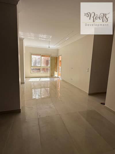 للايجار شقة مميزة اول مستاجر تطل علي البحيرات فى كمبوند مروج – 6 أكتوبر For Rent Finished , Apartment,Lake View , in Marouj October