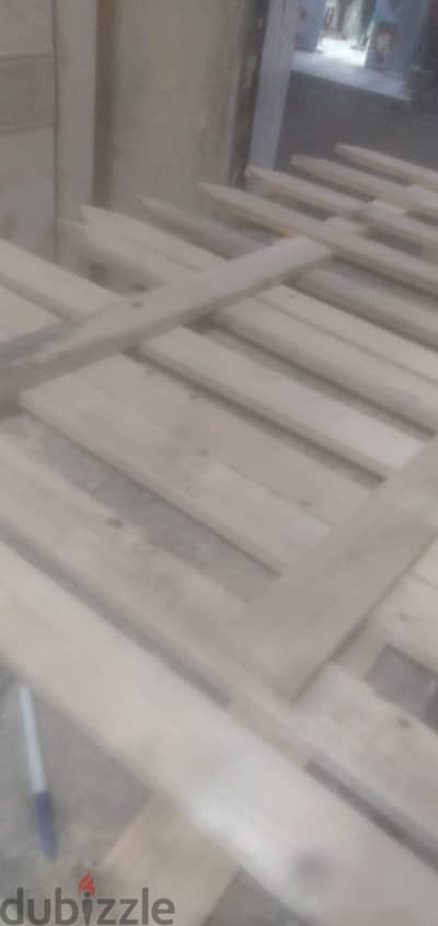 ركنه ثلاث قطع