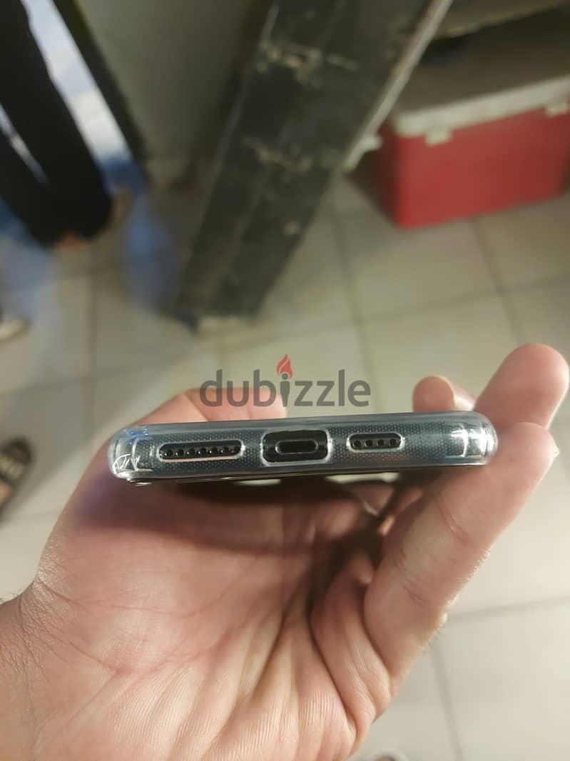 Apple - iPhone 11 Pro Max 2