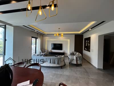 شقة 3 غرف نوم للايجار بالمطبخ و التكييفات و الدريسنج ايستاون Eastown
