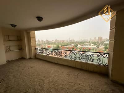  550 sqm apartment on Mohie El-Din Abu El-Ezz Street, Dokki | 8-section reception area and a luxurious marble entrance