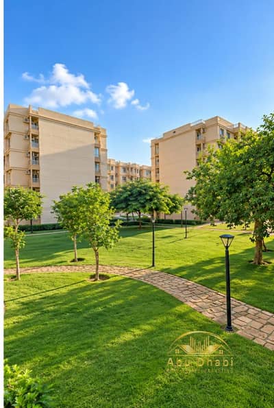 131 sqm apartment for sale in Madinaty, B6; located near the services area and Mahmoud El-Far Market, with a wide garden view.