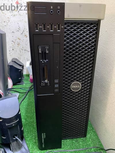 للبيع وركستيشن Dell T3610 ببروسيسور Xeon E5-2697 v2 وSSD