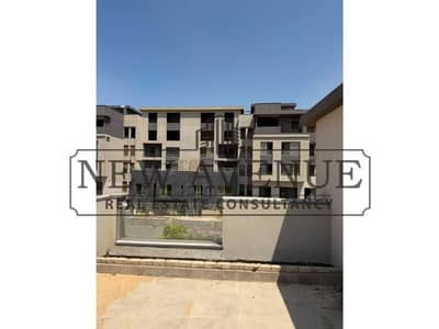 بنتهاوس للبيع في تريو جاردنزالتجمع الخامس استلام فوري متشطب بالكامل سمارت هوم - Trio Gardens Compound, 5th Settlement