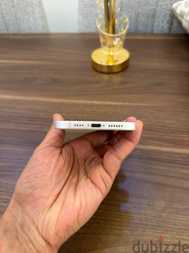 Apple - iPhone 16 Plus 3