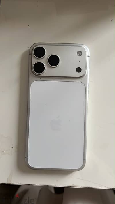 Apple - iPhone 17 Pro Max