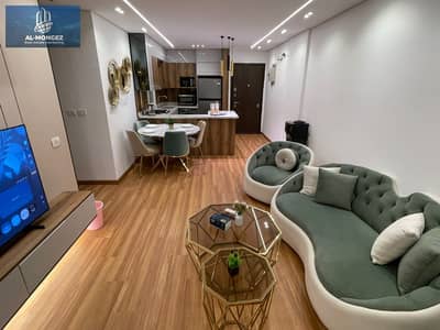 A furnished ultra super deluxe apartment is available, with two rooms overlooking the garden and special finishes.