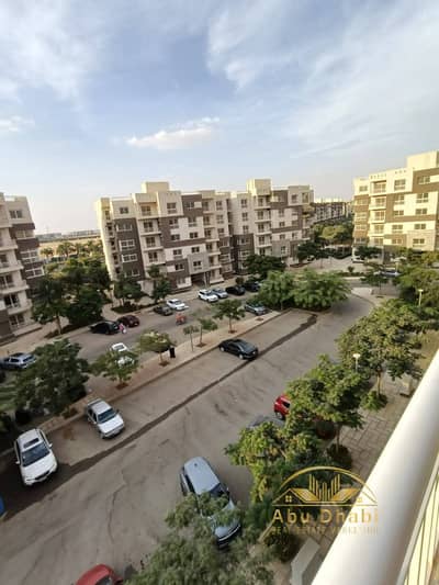 With a down payment of 3,600,000, own a 78 sqm apartment in Madinaty (B12), located next to the Craft Zone | East Hub and just minutes away from the p