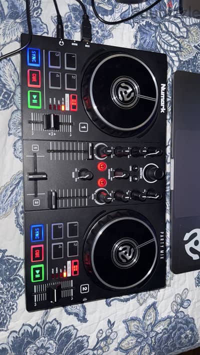 Numark party mix ll