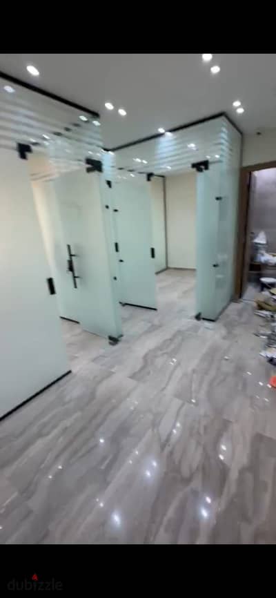 عيادة او مكتب للايجار داخل مول زايد ديونز تشطيب الترا بسعر لؤؤؤؤؤطة - CLINIC / OFFICE FOR RENT - ZAYED DUNES