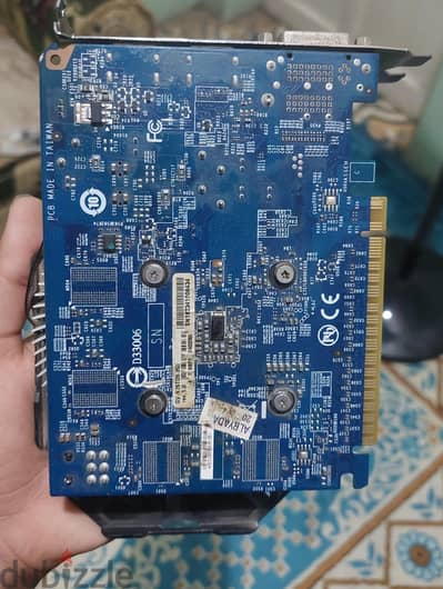 كرت 750ti 2g ddr5 حالة ممتازه