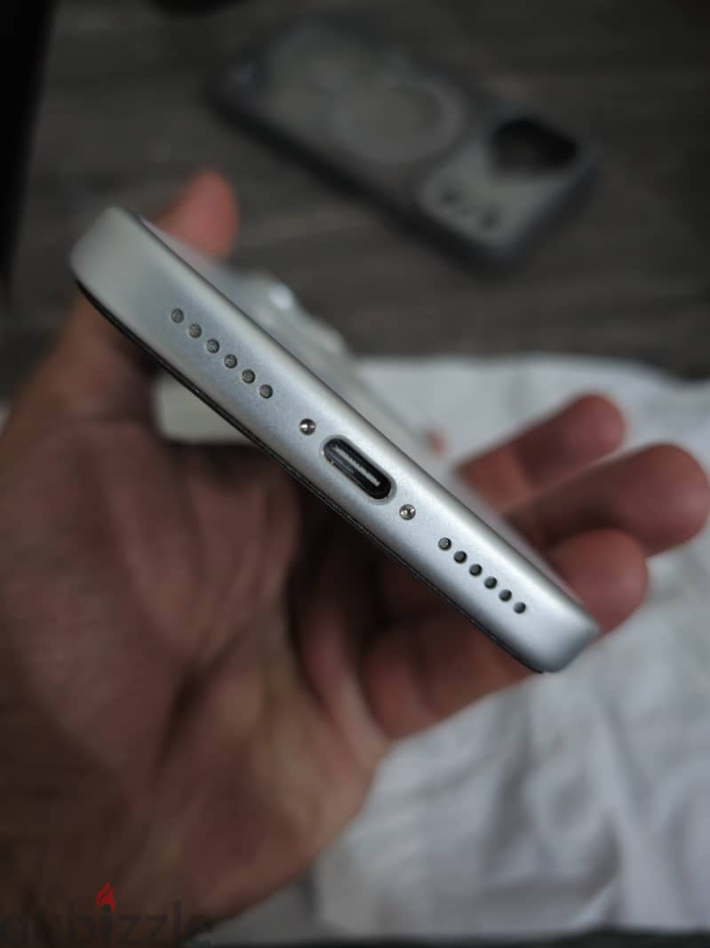 Apple - iPhone 17 Pro Max 4