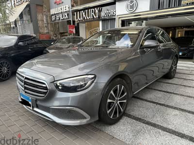 Mercedes-Benz E200 2022